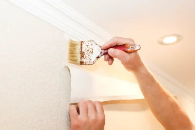 Pose de papier peint à Brenat — revêtements muraux et toiles de verre